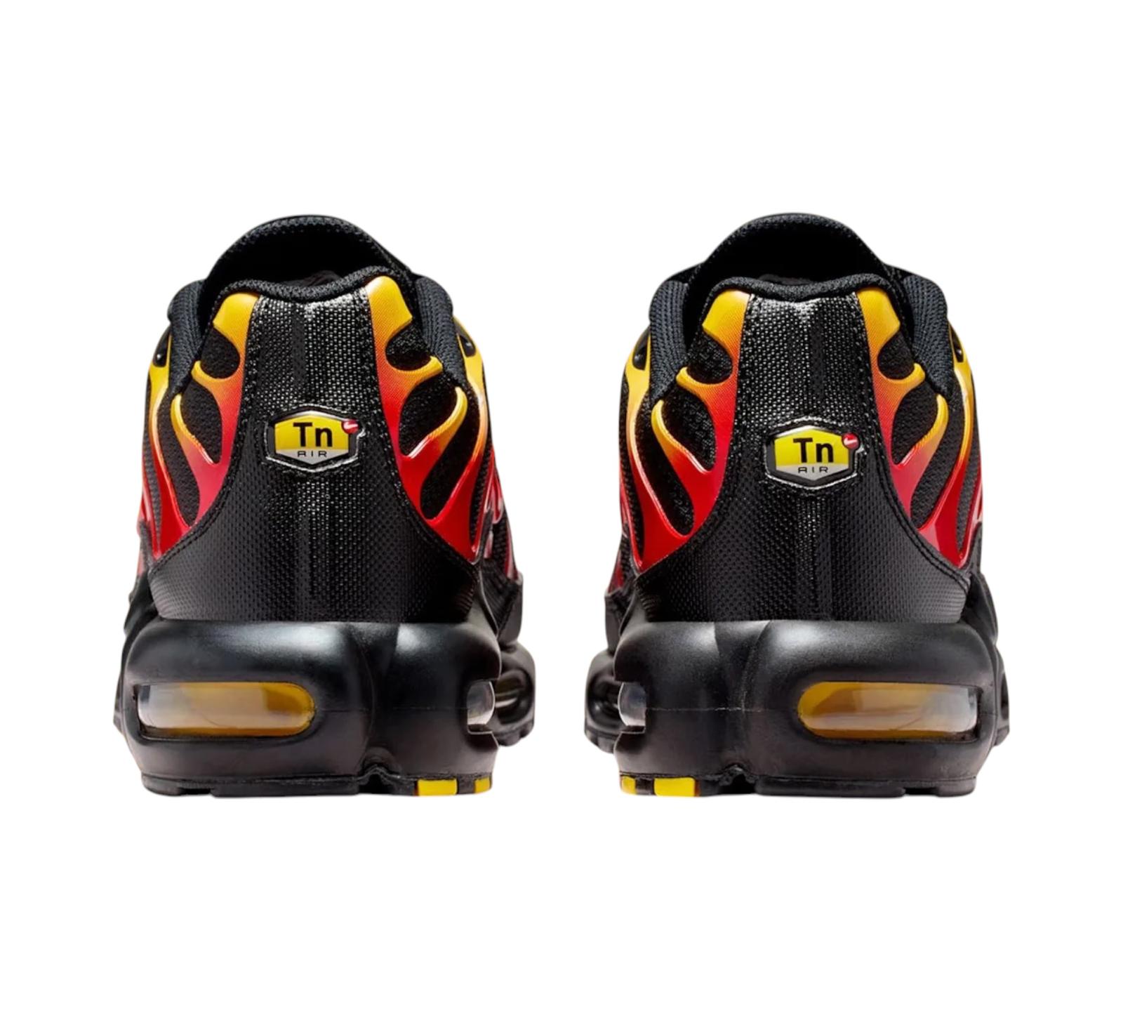NIKE AIR MAX PLUS BLACK UNIVERSITY GOLD RED