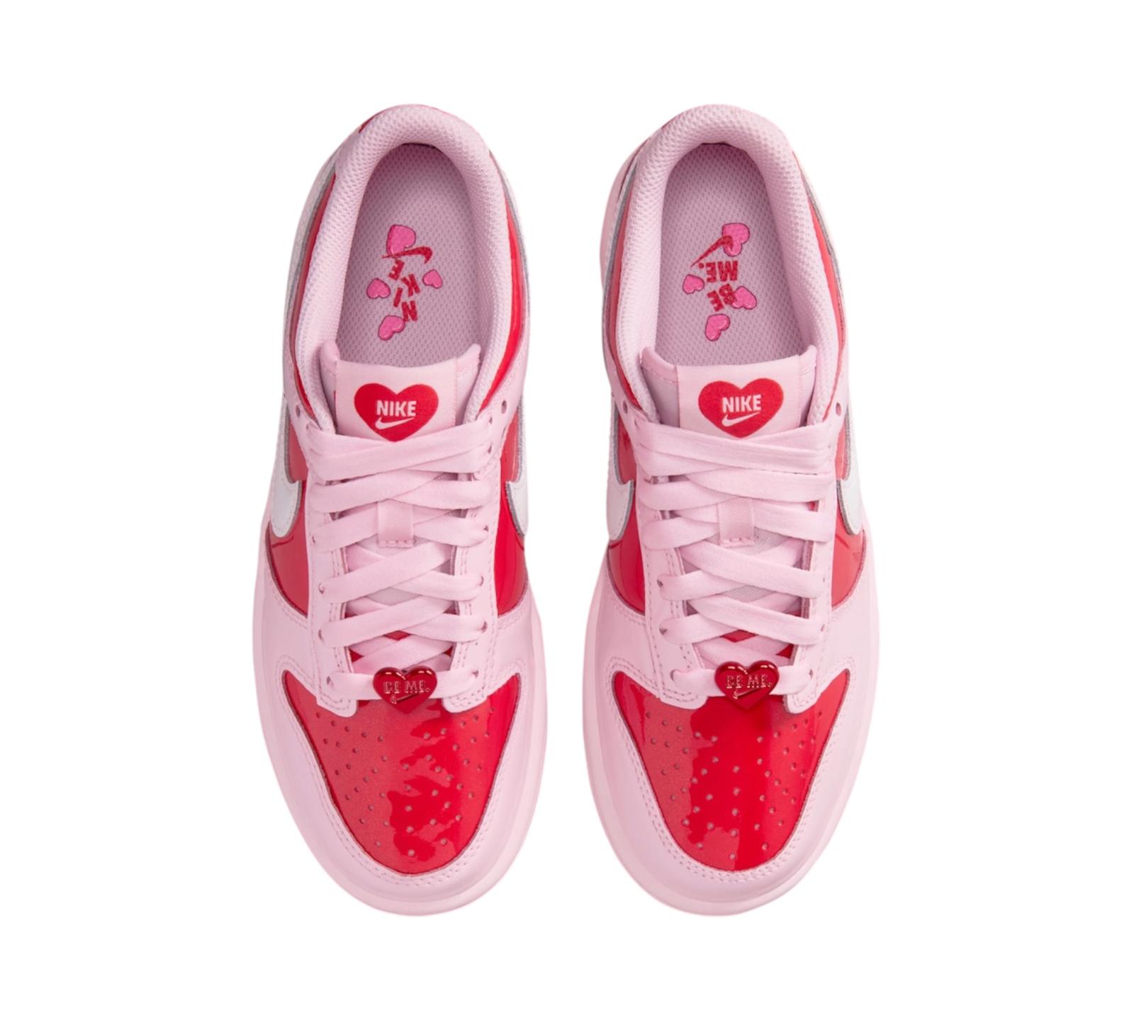 NIKE DUNK LOW VALENTINE'S DAY