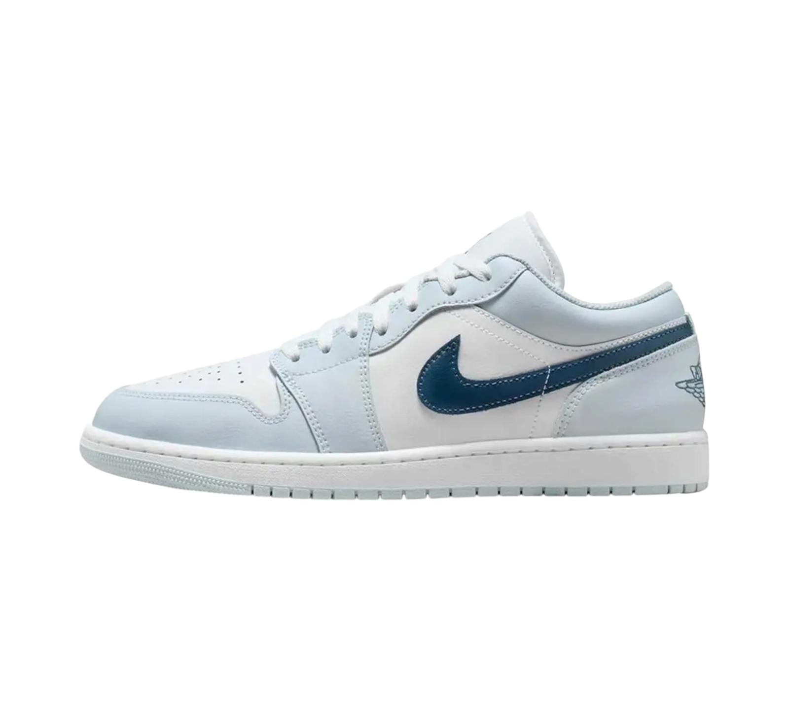 JORDAN 1 LOW AURA SQUADRON BLUE