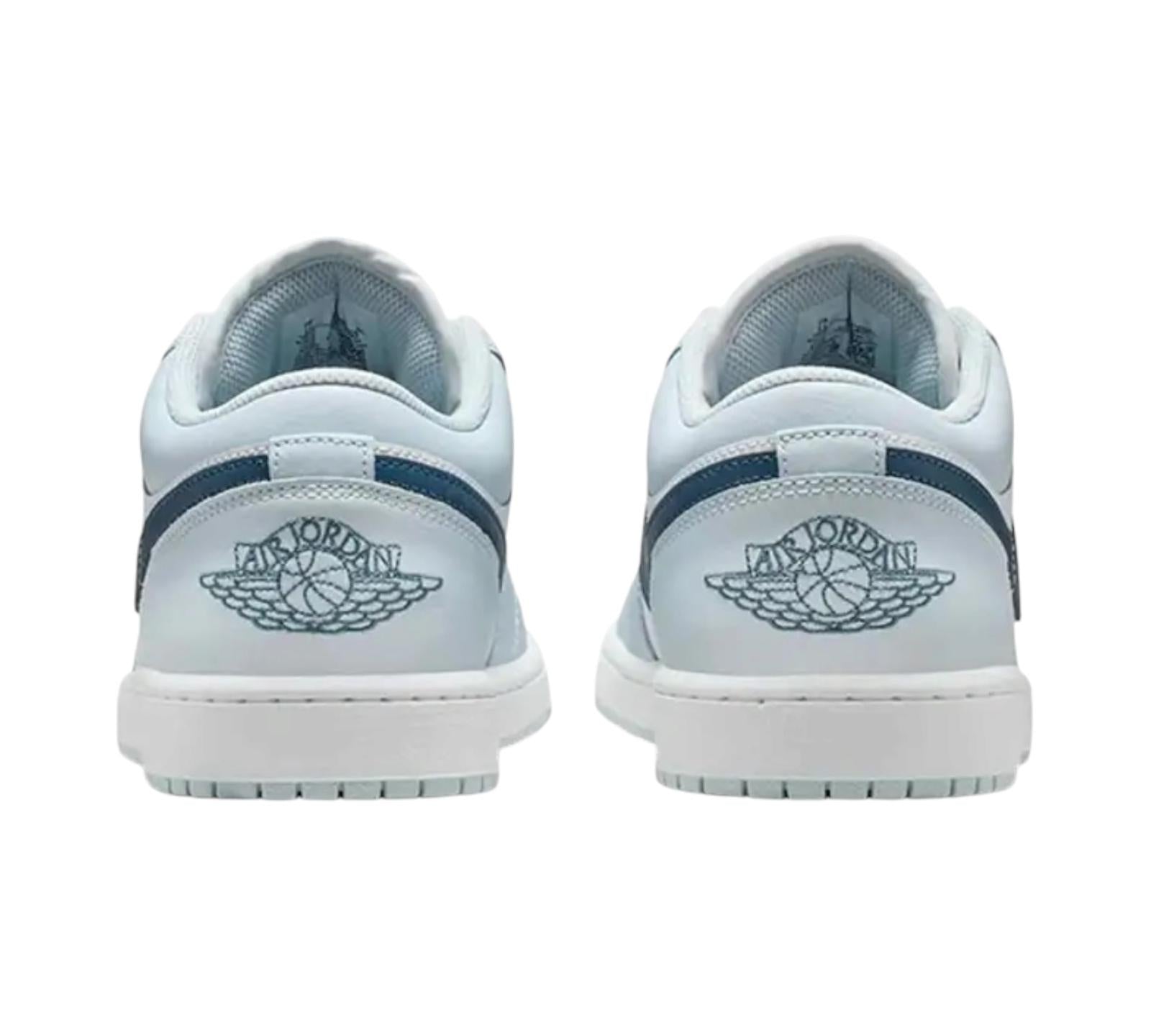 JORDAN 1 LOW AURA SQUADRON BLUE