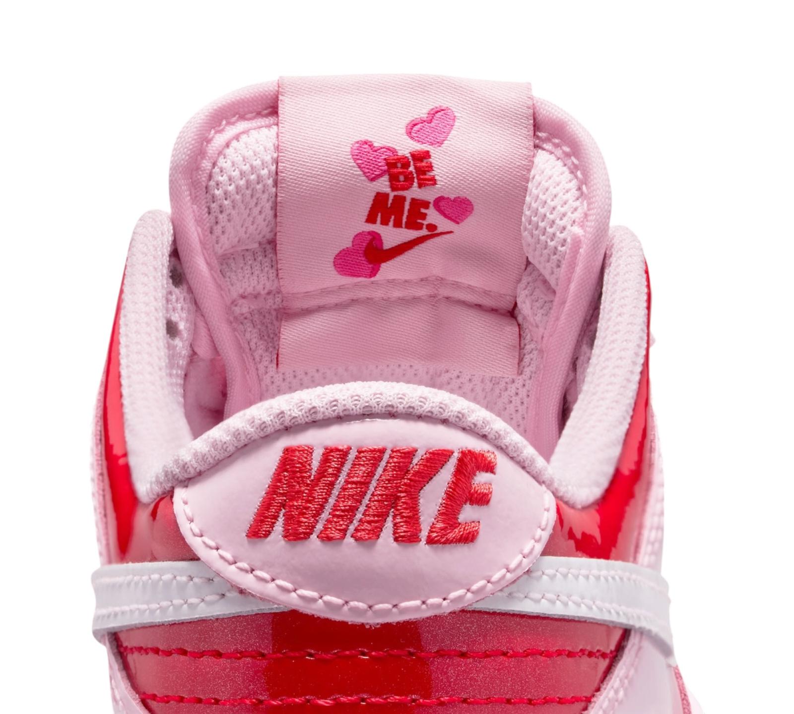 NIKE DUNK LOW VALENTINE'S DAY