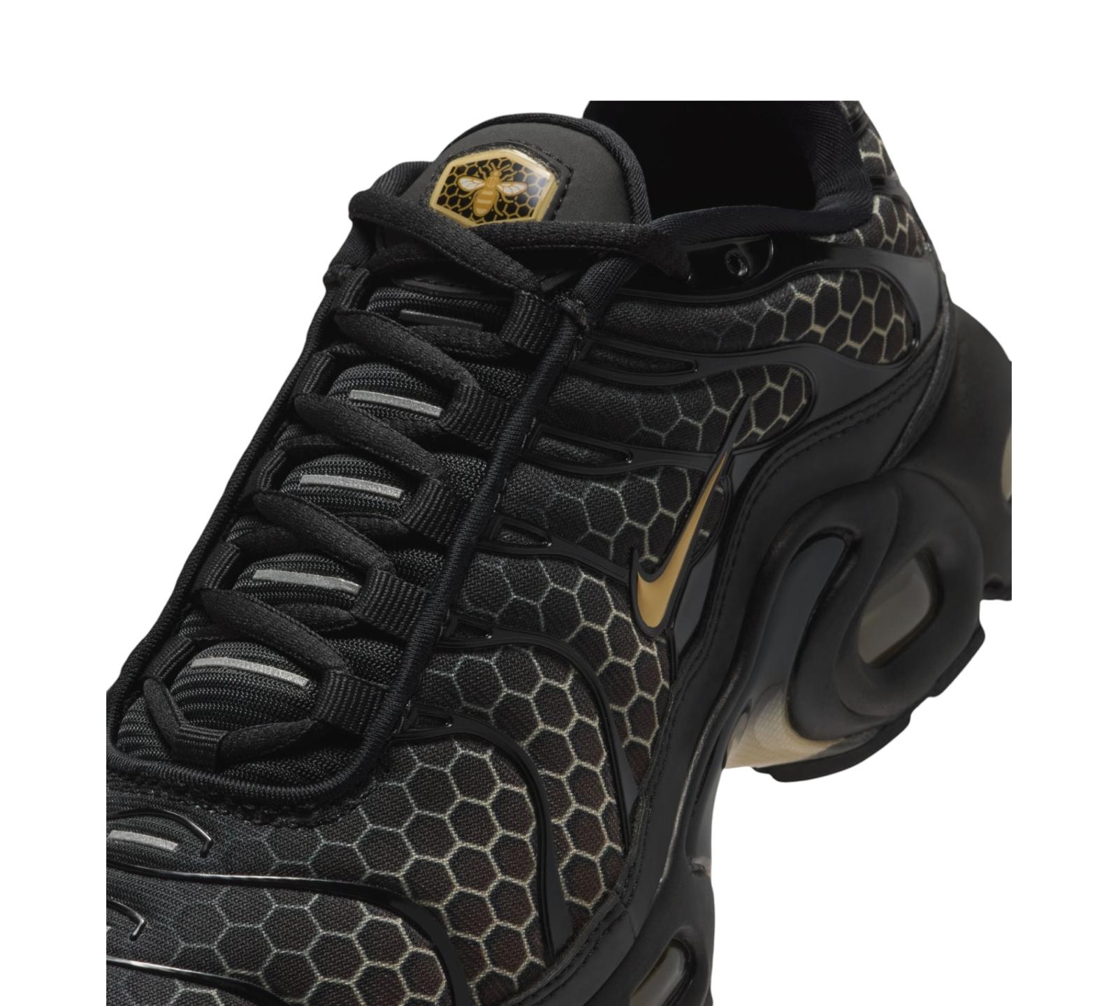 NIKE AIR MAX PLUS BLACK HONEY