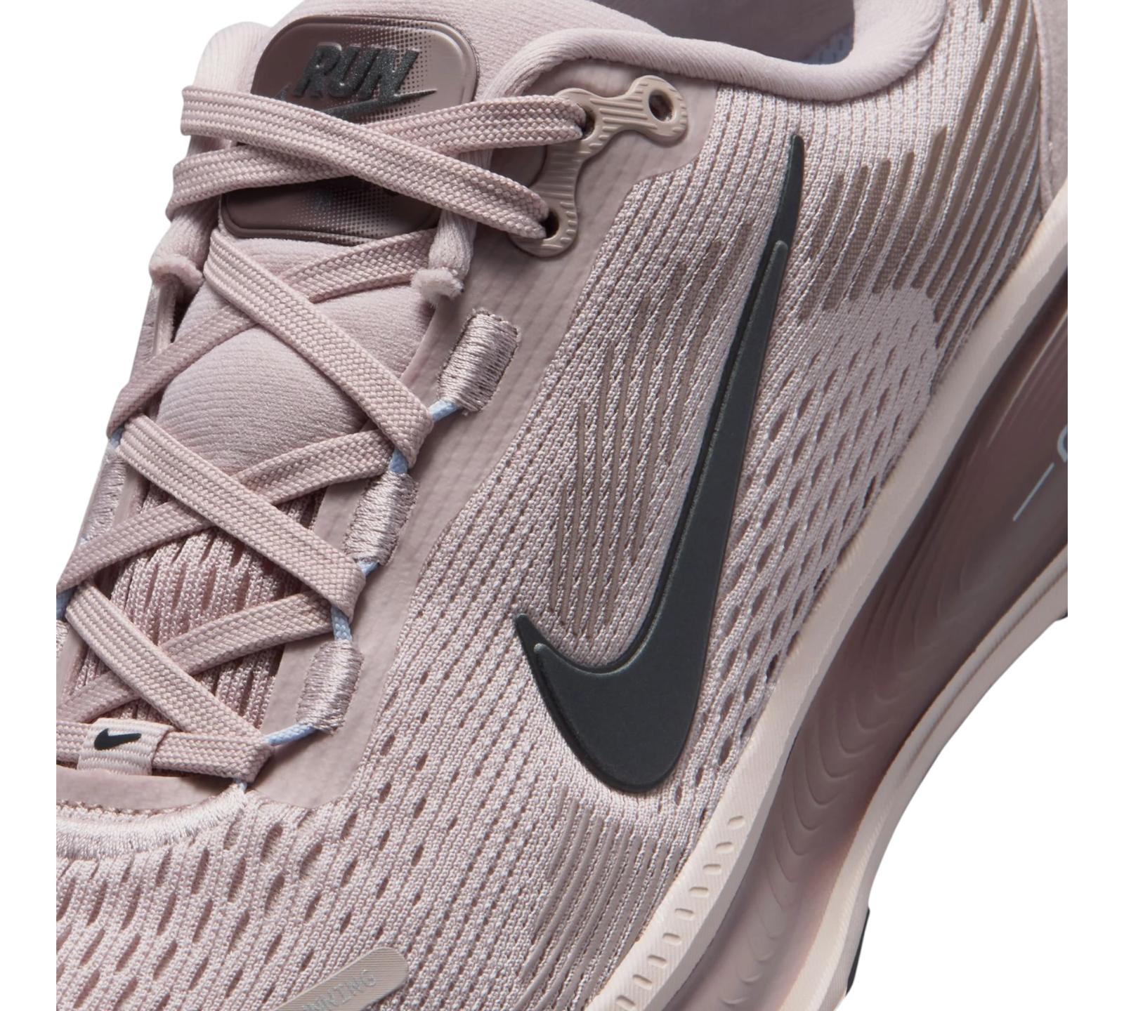 NIKE VOMERO 18 PARTICLE ROSE SILT RED