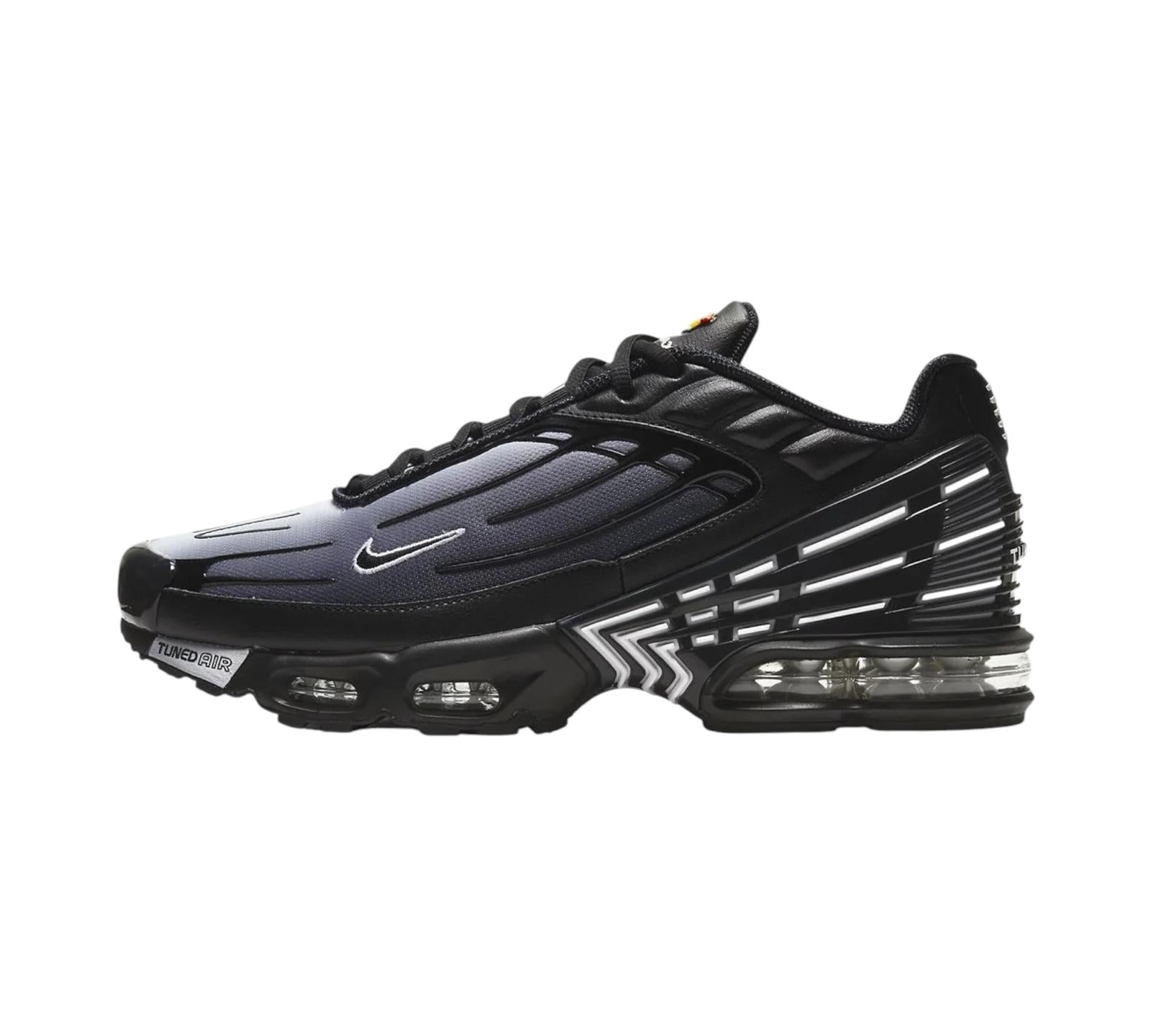 NIKE AIR MAX PLUS 3 BLACK WHITE