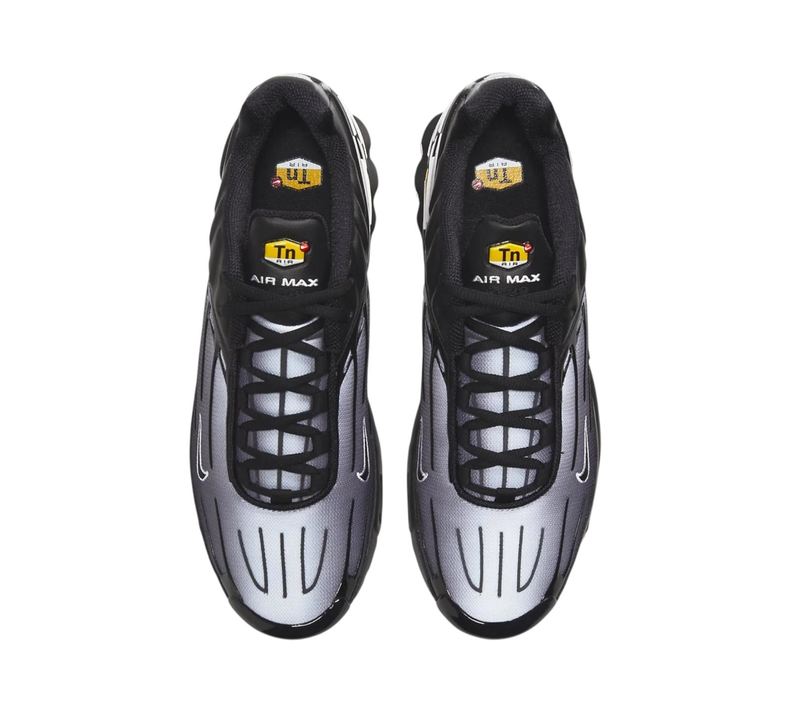 NIKE AIR MAX PLUS 3 BLACK WHITE