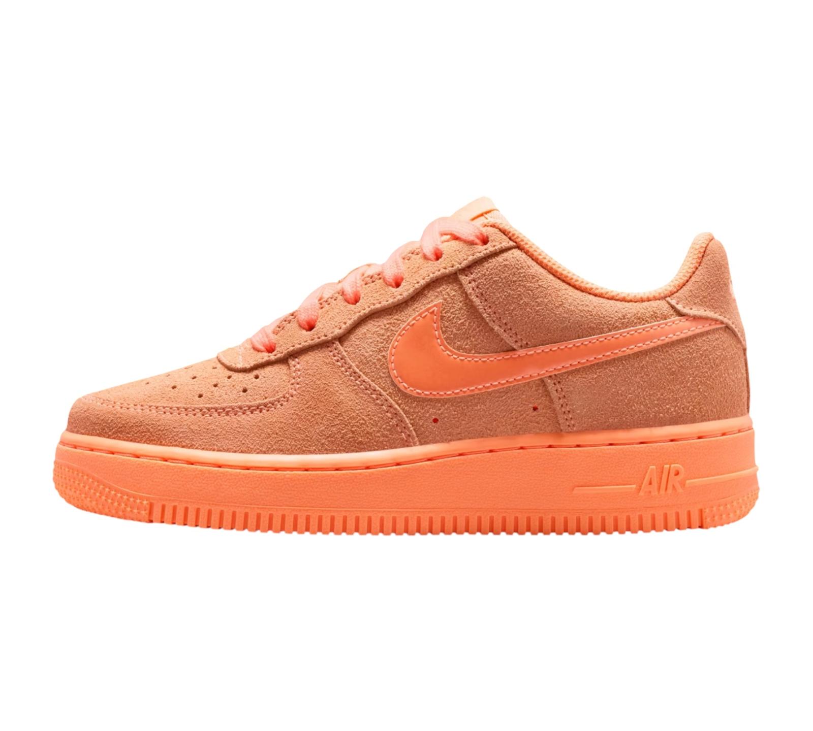 NIKE AIR FORCE 1 LOW SUEDE HOT LAVA