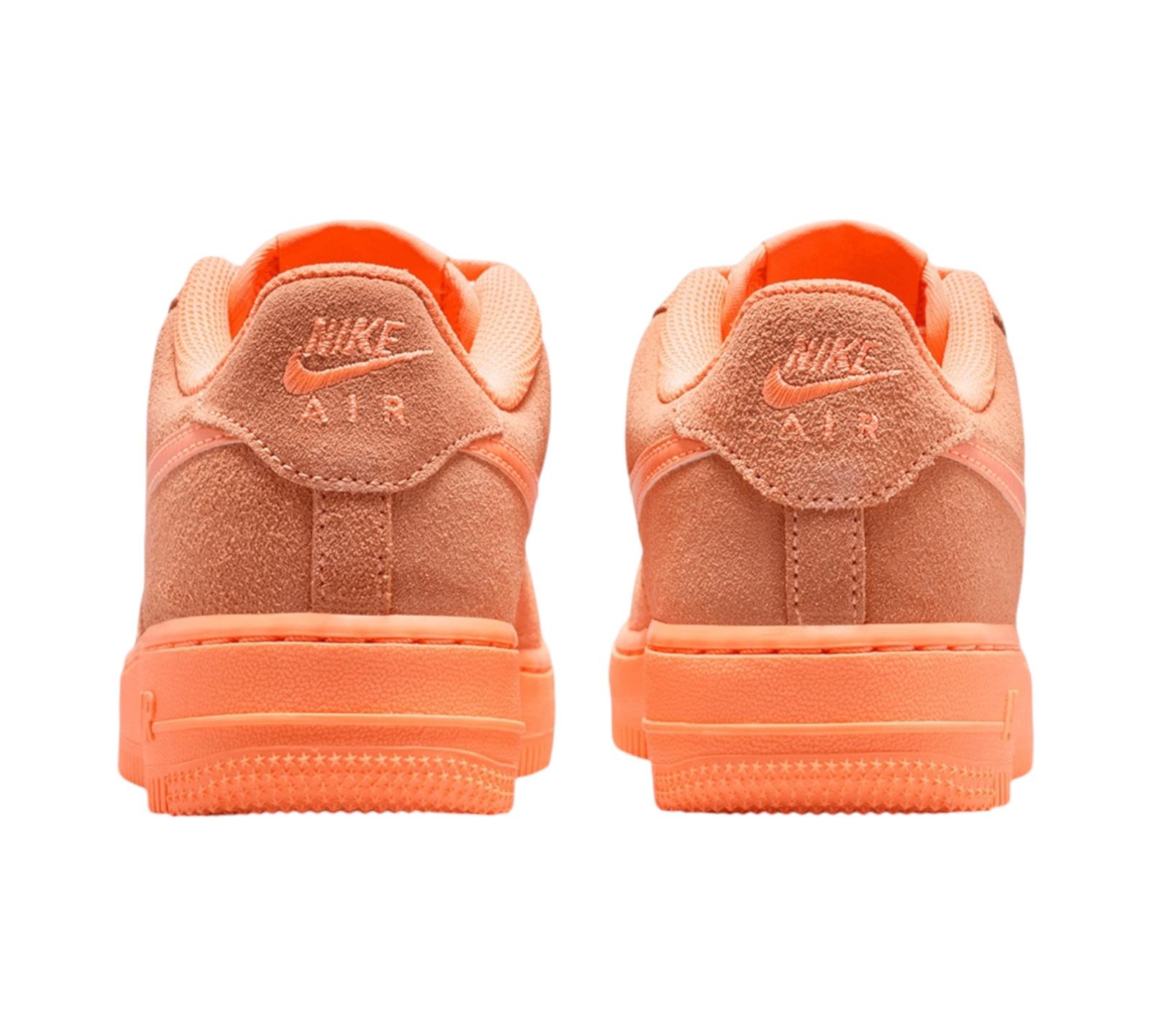 NIKE AIR FORCE 1 LOW SUEDE HOT LAVA