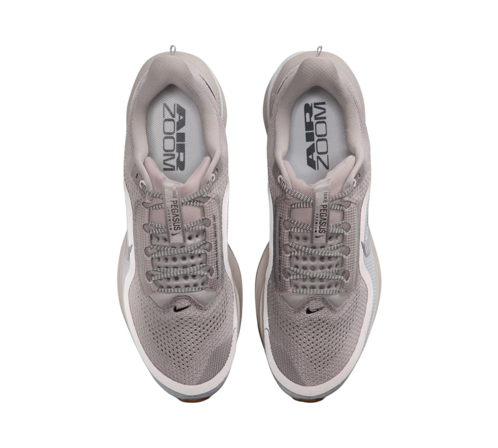 NIKE AIR ZOOM PEGASUS PREMIUM COLLEGE GREY GUM