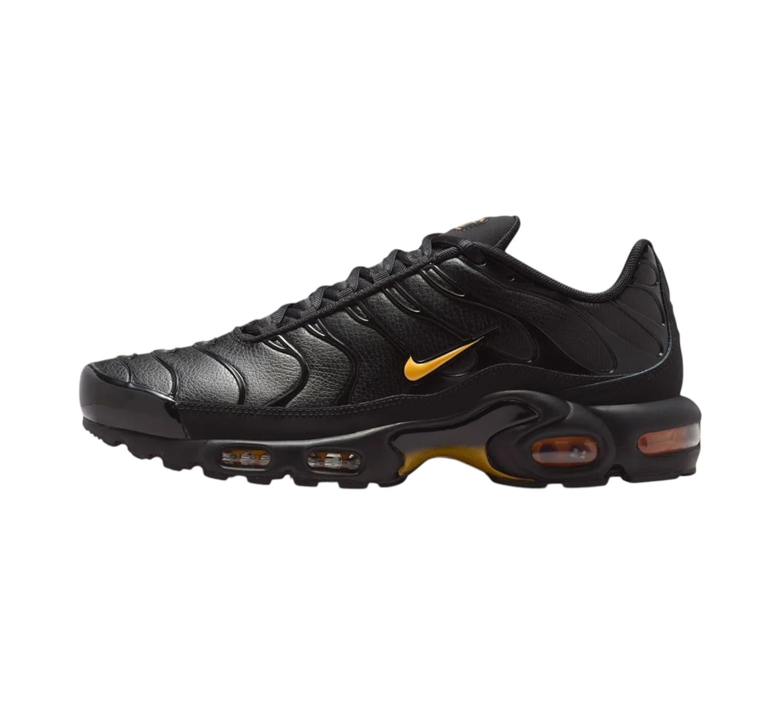 NIKE AIR MAX PLUS BLACK ORANGE