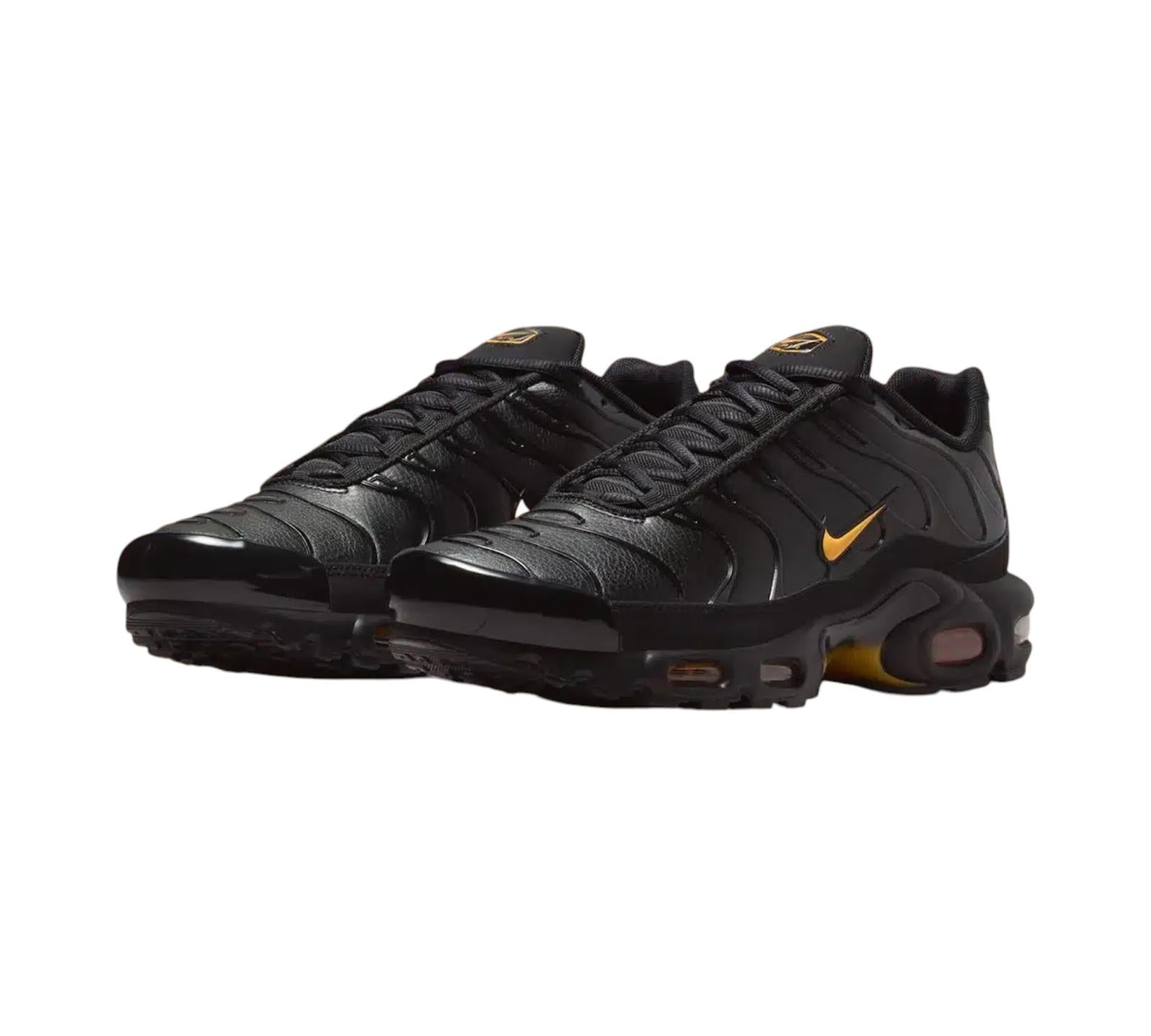 NIKE AIR MAX PLUS BLACK ORANGE