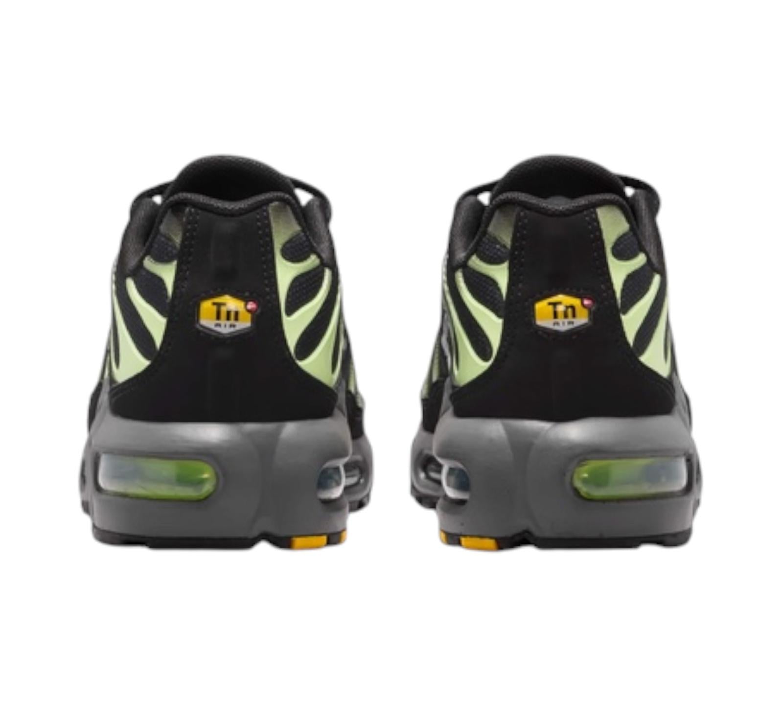 NIKE AIR MAX PLUS IRON GREY LIGHT LIQUID LIME BLACK