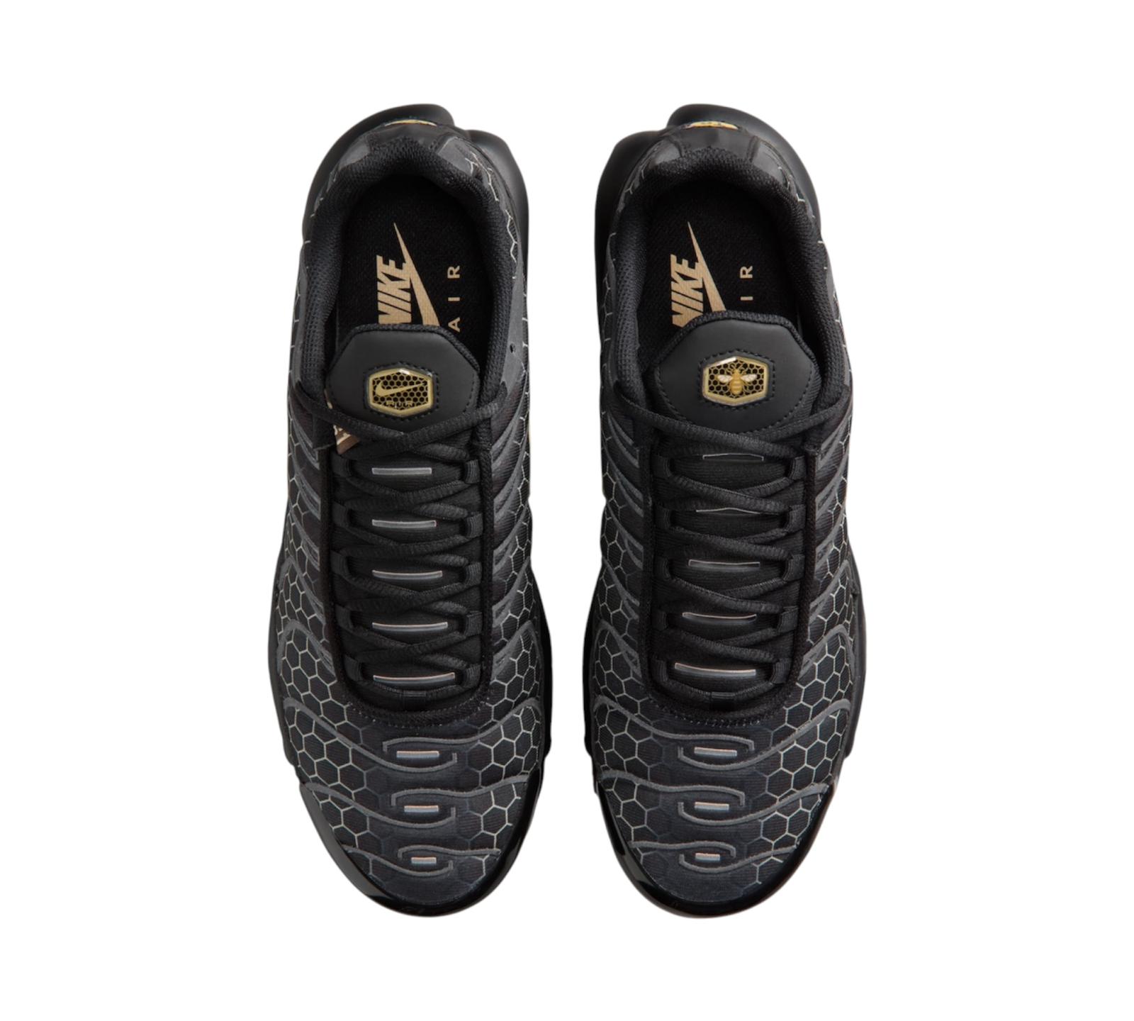 NIKE AIR MAX PLUS BLACK HONEY