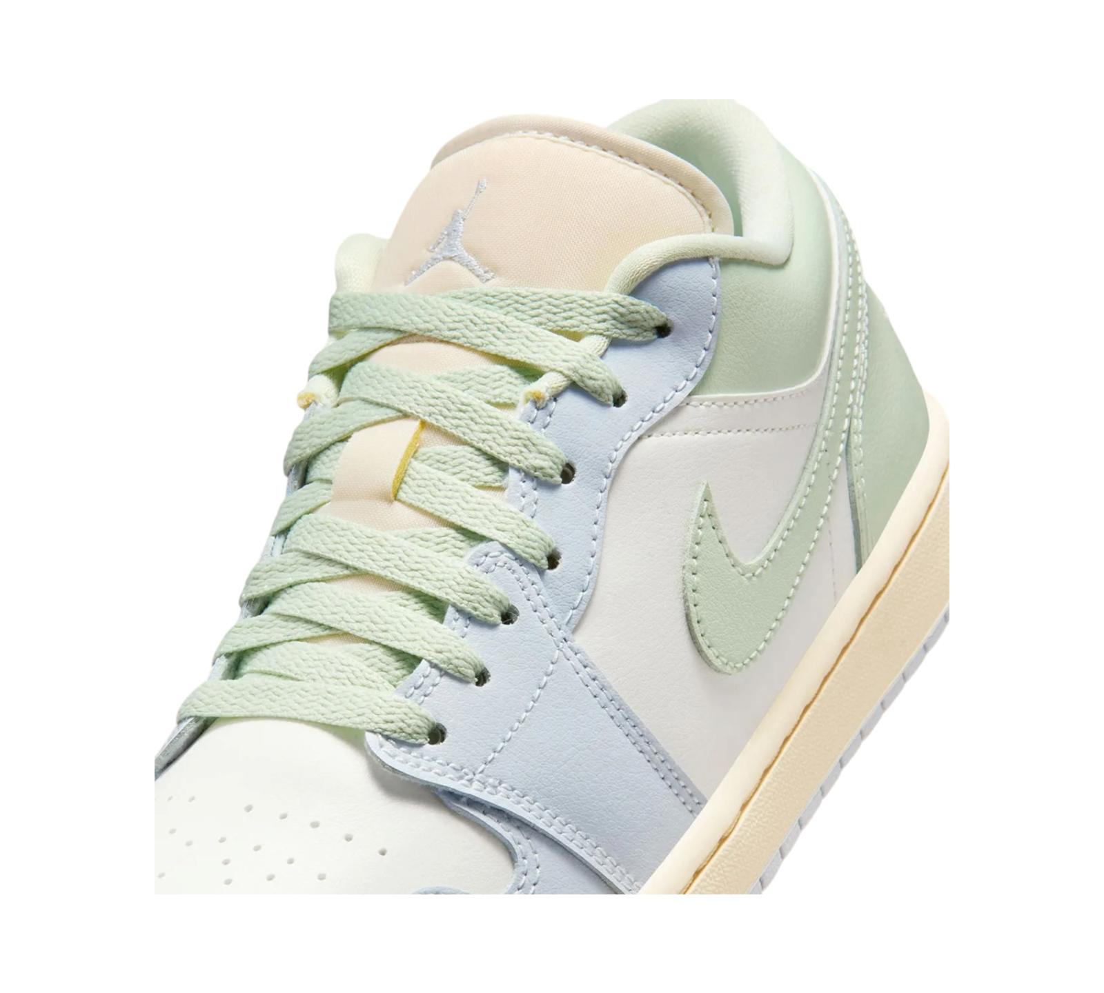 JORDAN 1 LOW JADE AURA