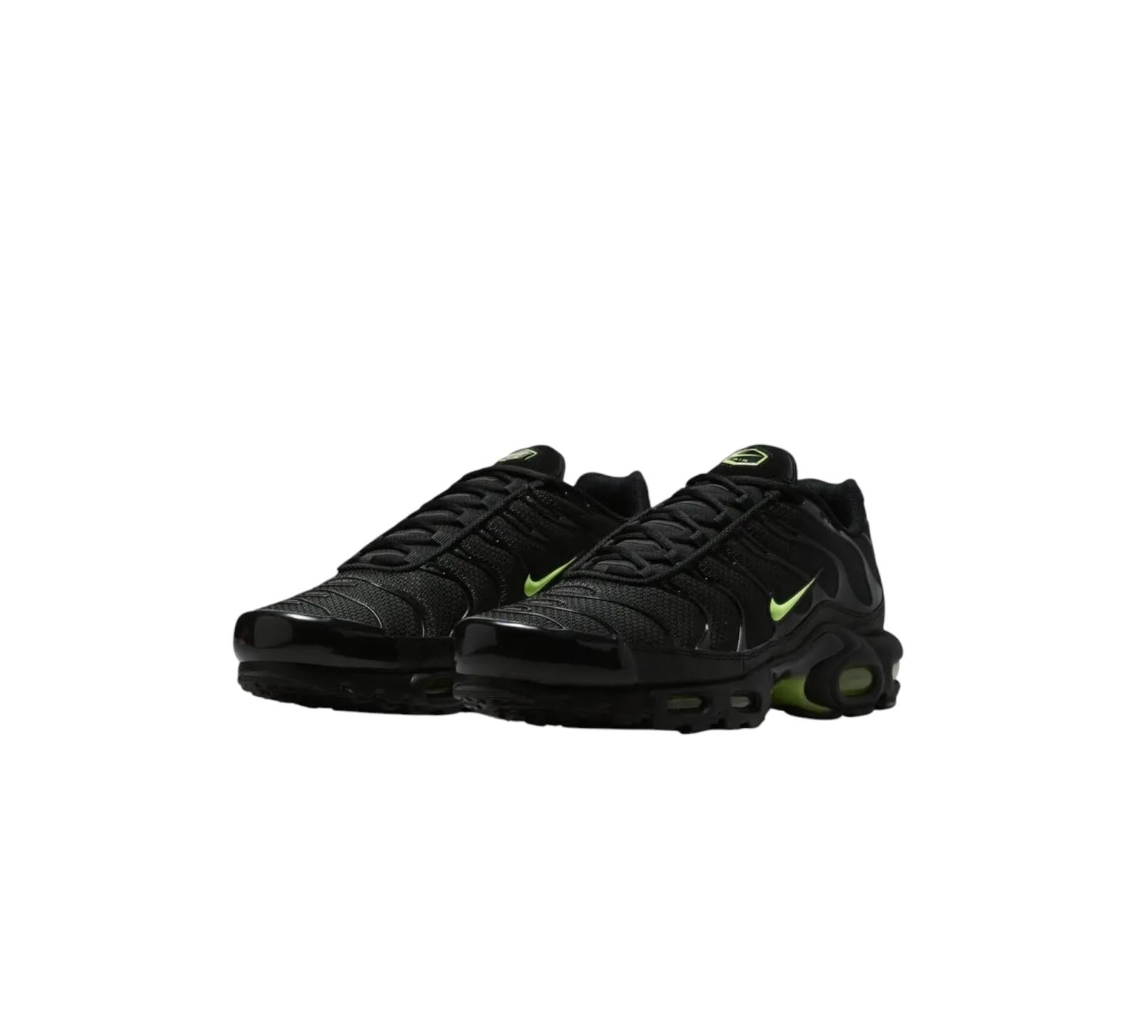 NIKE AIR MAX PLUS BLACK VOLT ICE