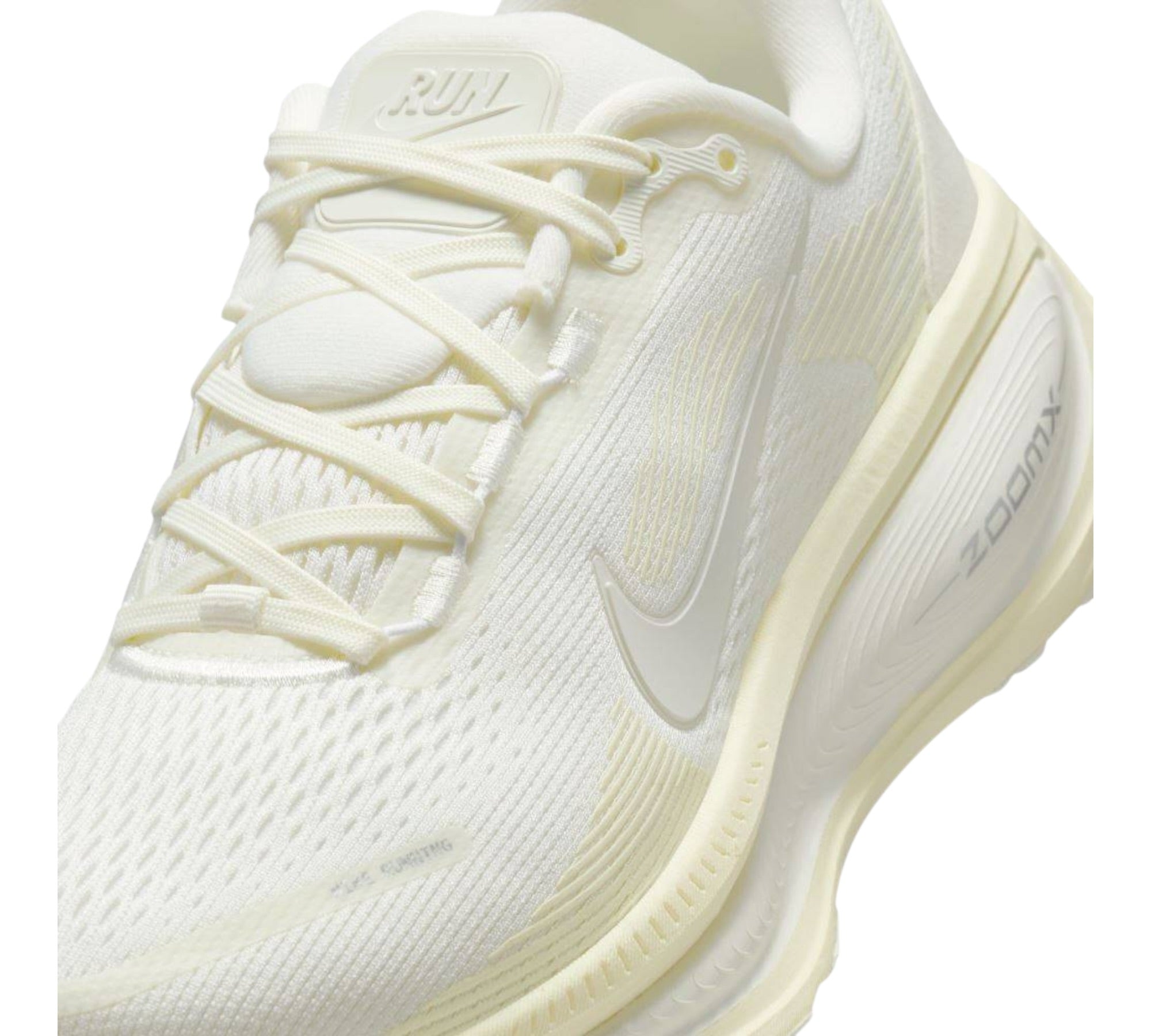 NIKE VOMERO 18 SAIL COCONUT MILK